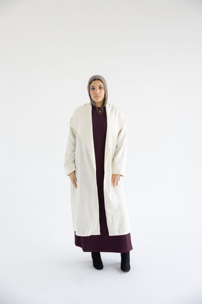 Defa' Drape Cardigan in Ivory (دِفْء)