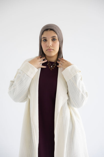 Defa' Drape Cardigan in Ivory (دِفْء)