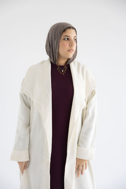 Defa' Drape Cardigan in Ivory (دِفْء)