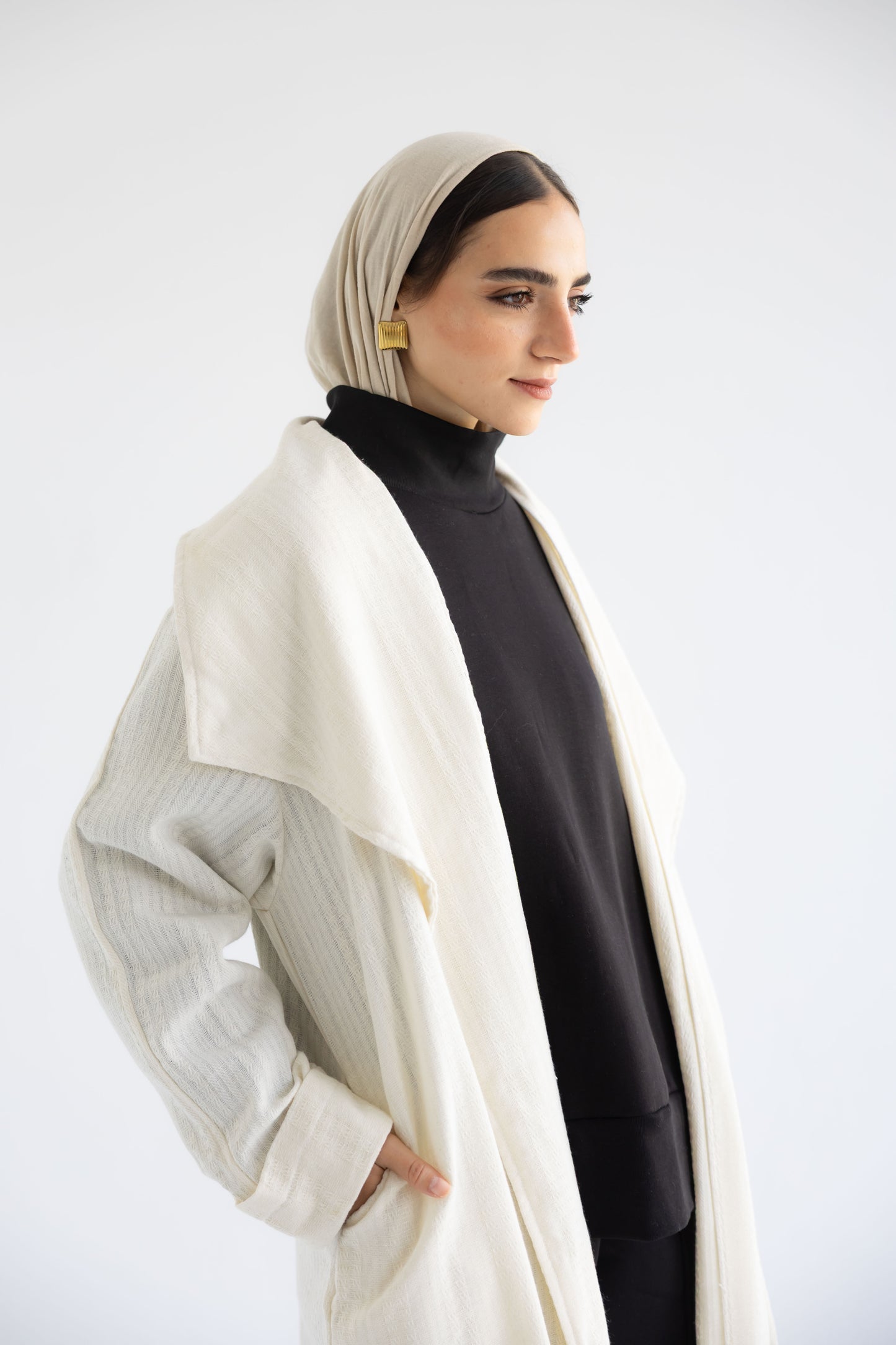 Defa' Drape Cardigan in Ivory (دِفْء)