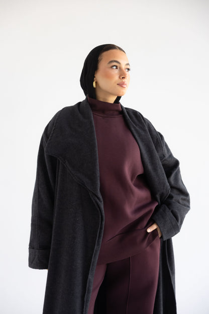 Defa' Drape Cardigan in Noir (دِفْء)