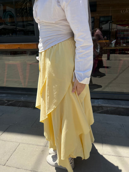 The Tulip Skirt in Butter Yellow